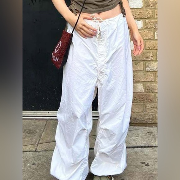 White parachute pants - Picture 1 of 10